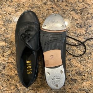 Bloch black tap shoes